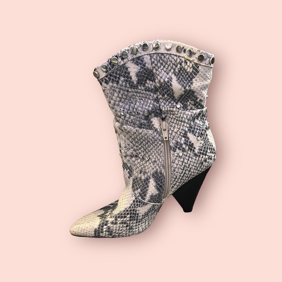 BCBGENERATION Cebina Leather Studded Slouchy Bootie Size 6.5 - Picture 9 of 10